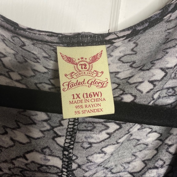 1X 16W Black & White Faded Glory Patterned Shirt - Picture 4 of 4